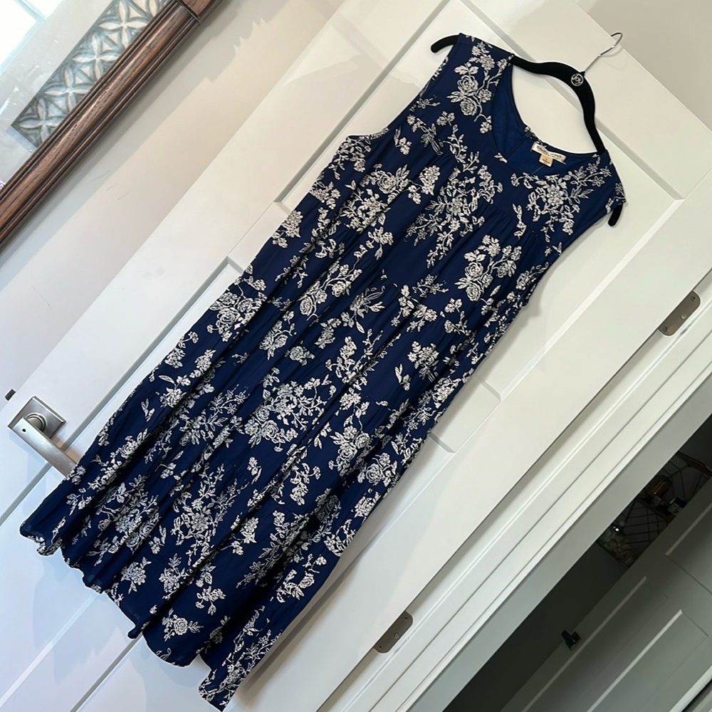 Navy and White Floral midi dress - Large